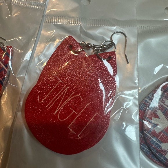 3 pairs of Holiday Christmas Earrings NWT - Picture 3 of 4